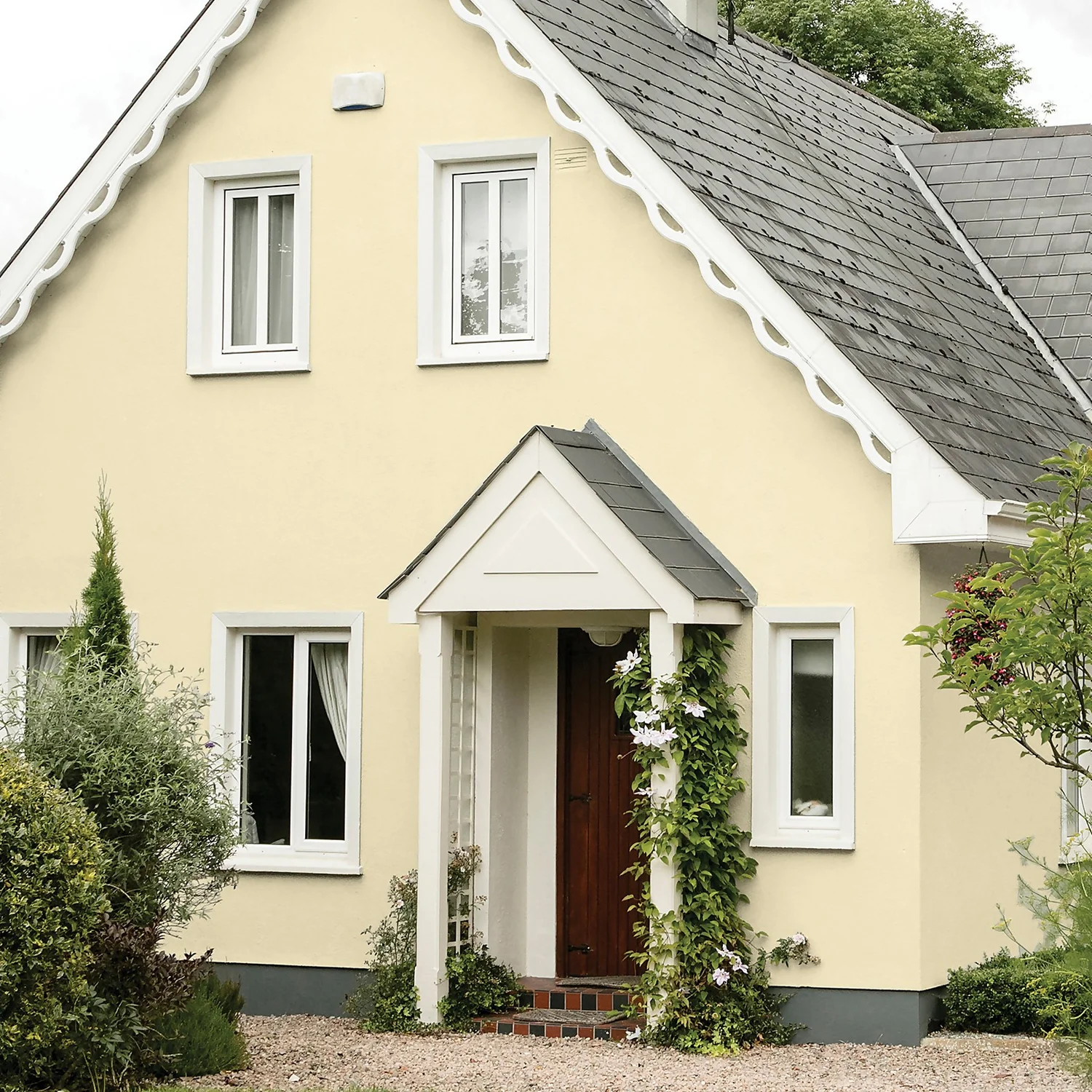 Sandtex Ultra Smooth Masonry Paint - Cornish Cream - 150ml