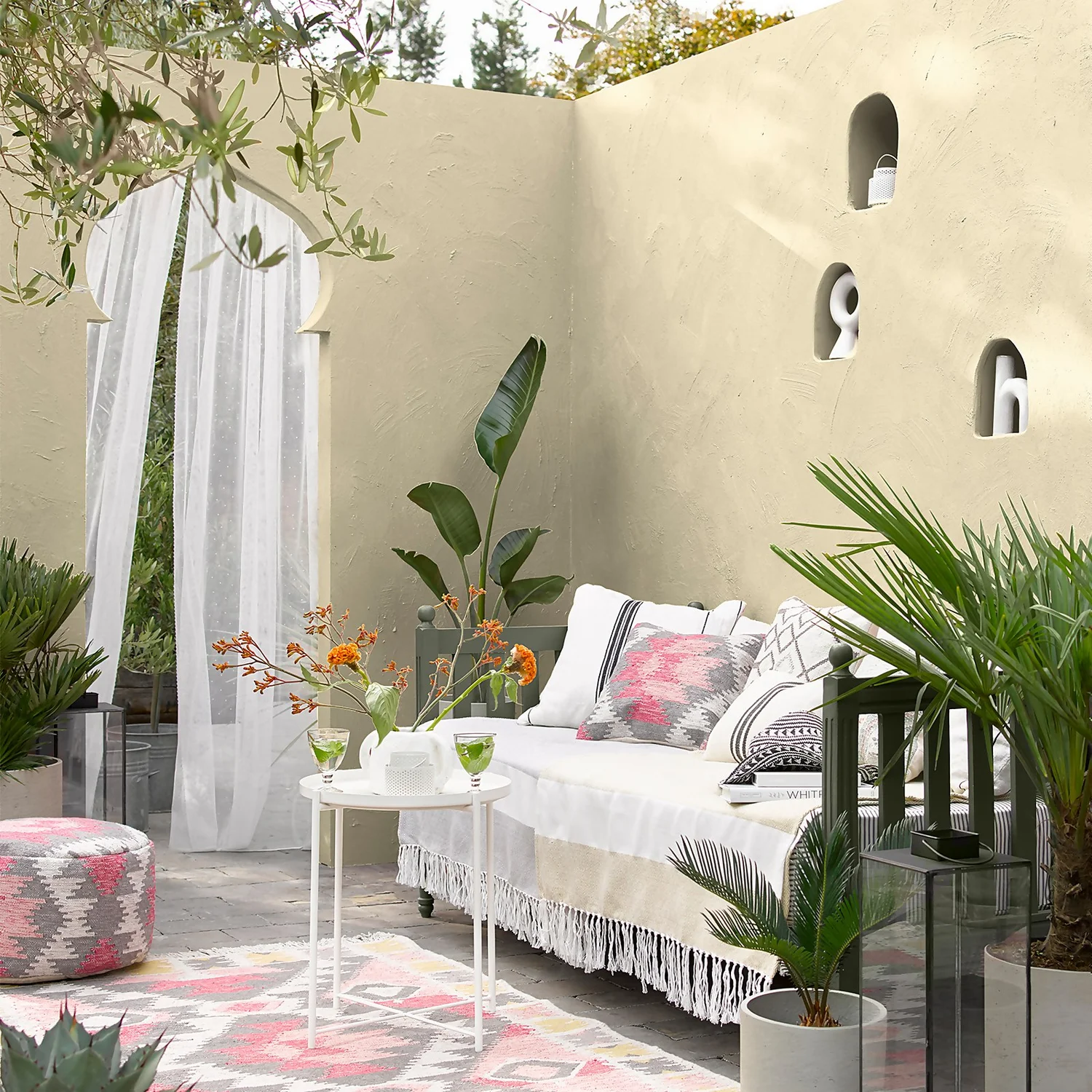 Sandtex Ultra Smooth Masonry Paint - Oatmeal - 150ml