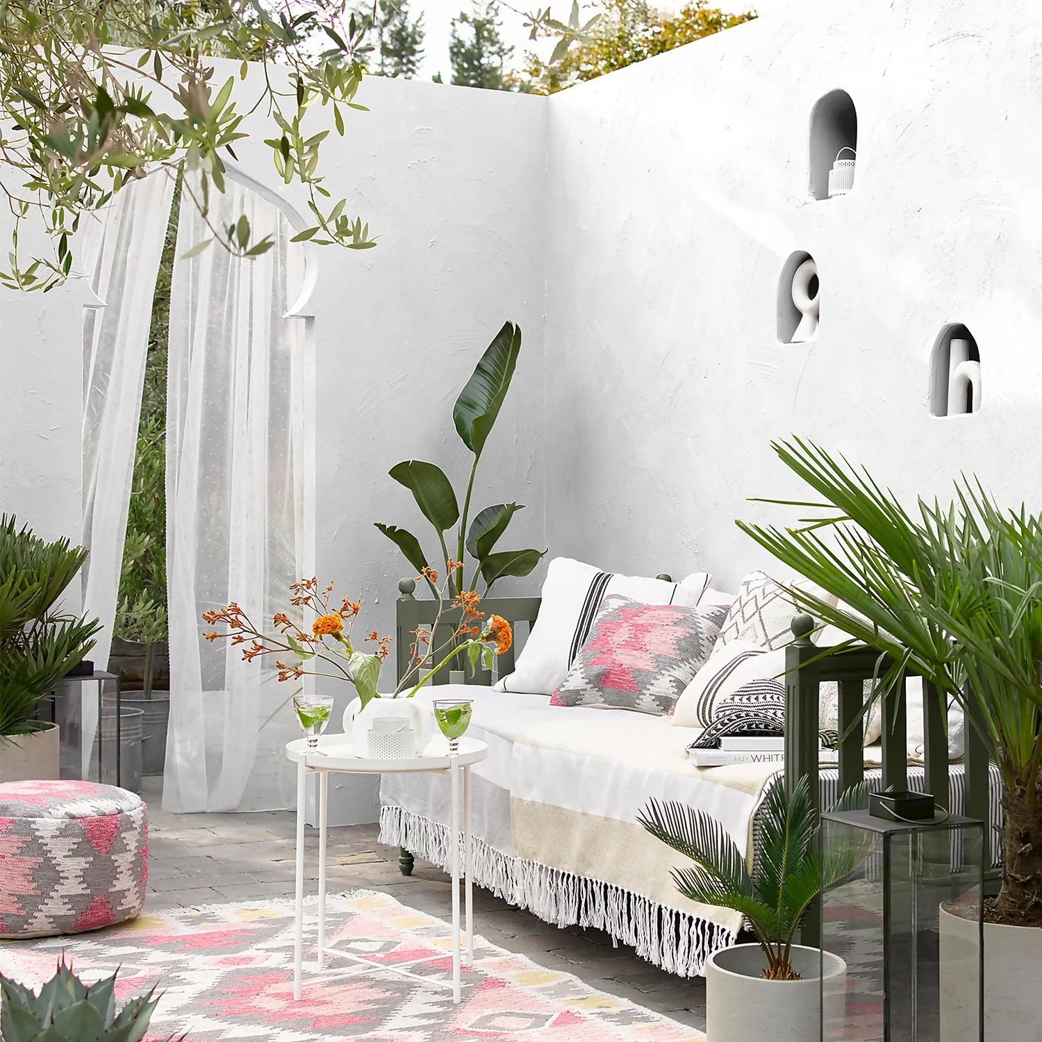 Sandtex® Textured Masonry Paint Pure Brilliant White - 10L