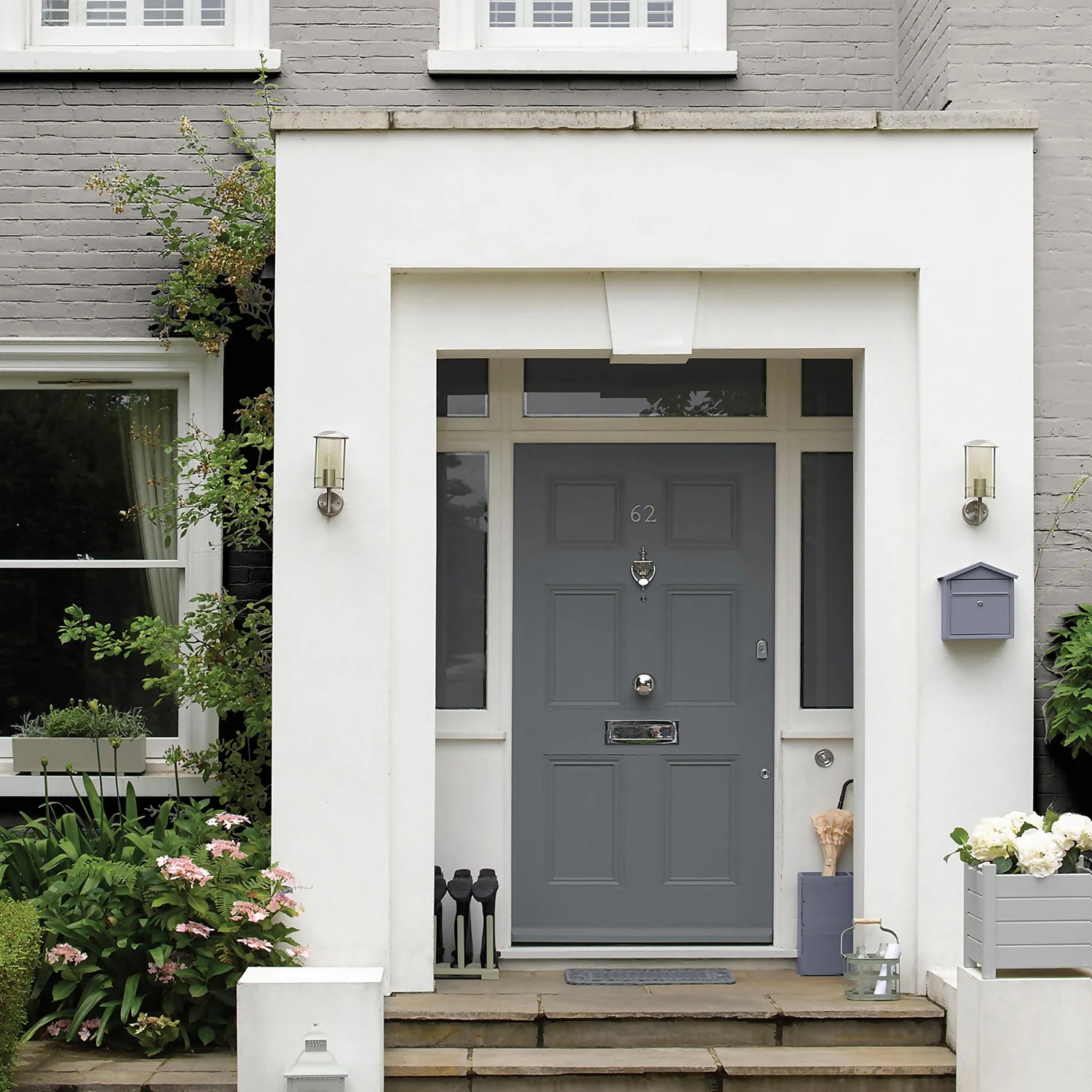 Sandtex Ultra Smooth Masonry Paint - Plymouth Grey - 150ml