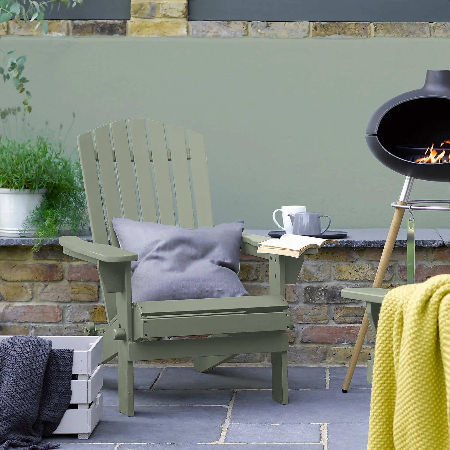 Sandtex® Exterior 10 Year Satin Paint Bay Tree - 2.5L