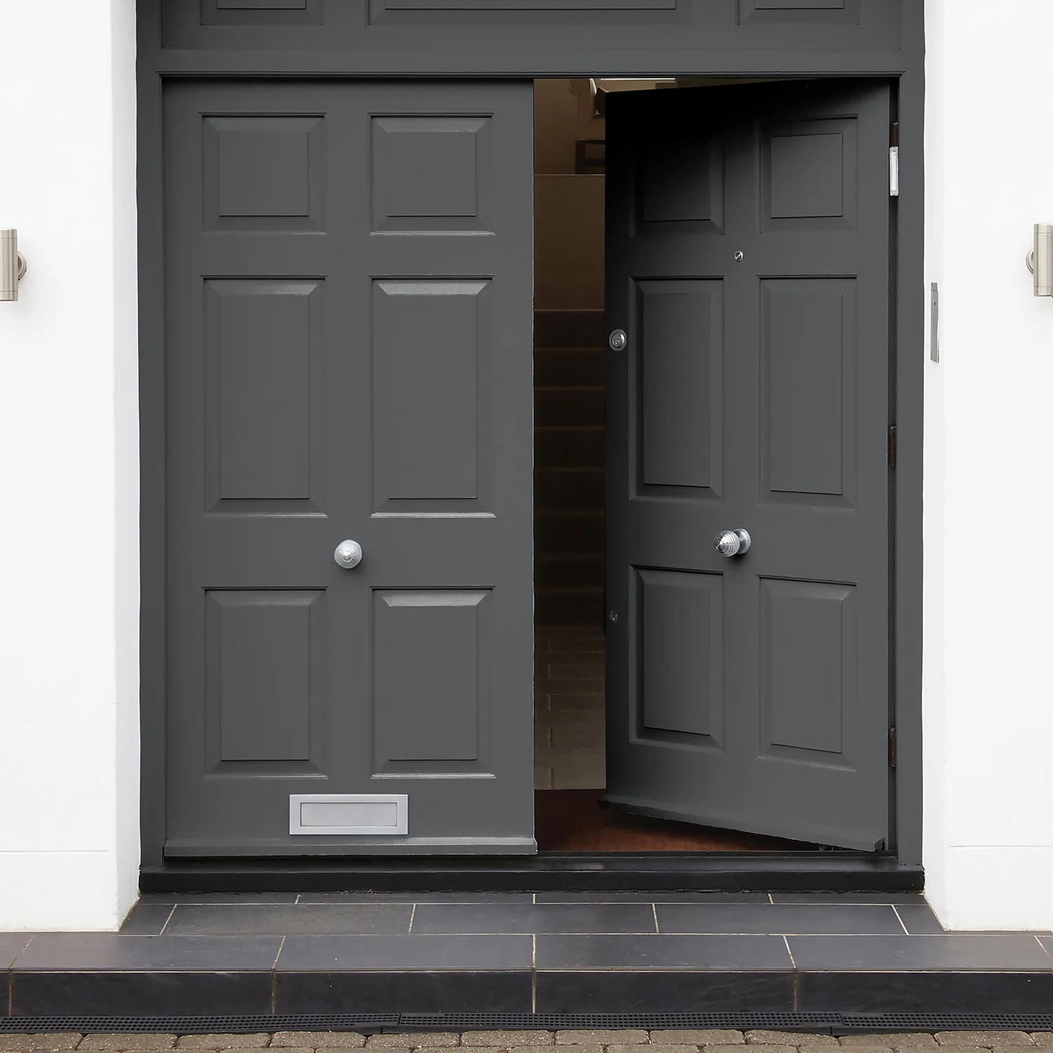 Sandtex® Exterior 10 Year Gloss Paint Smokey Grey - 750ml