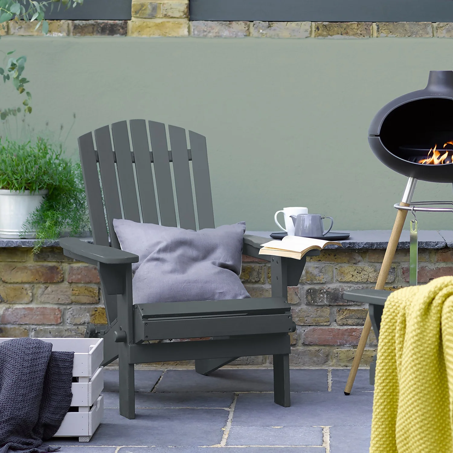 Sandtex® Exterior 10 Year Satin Paint Seclusion - 750ml