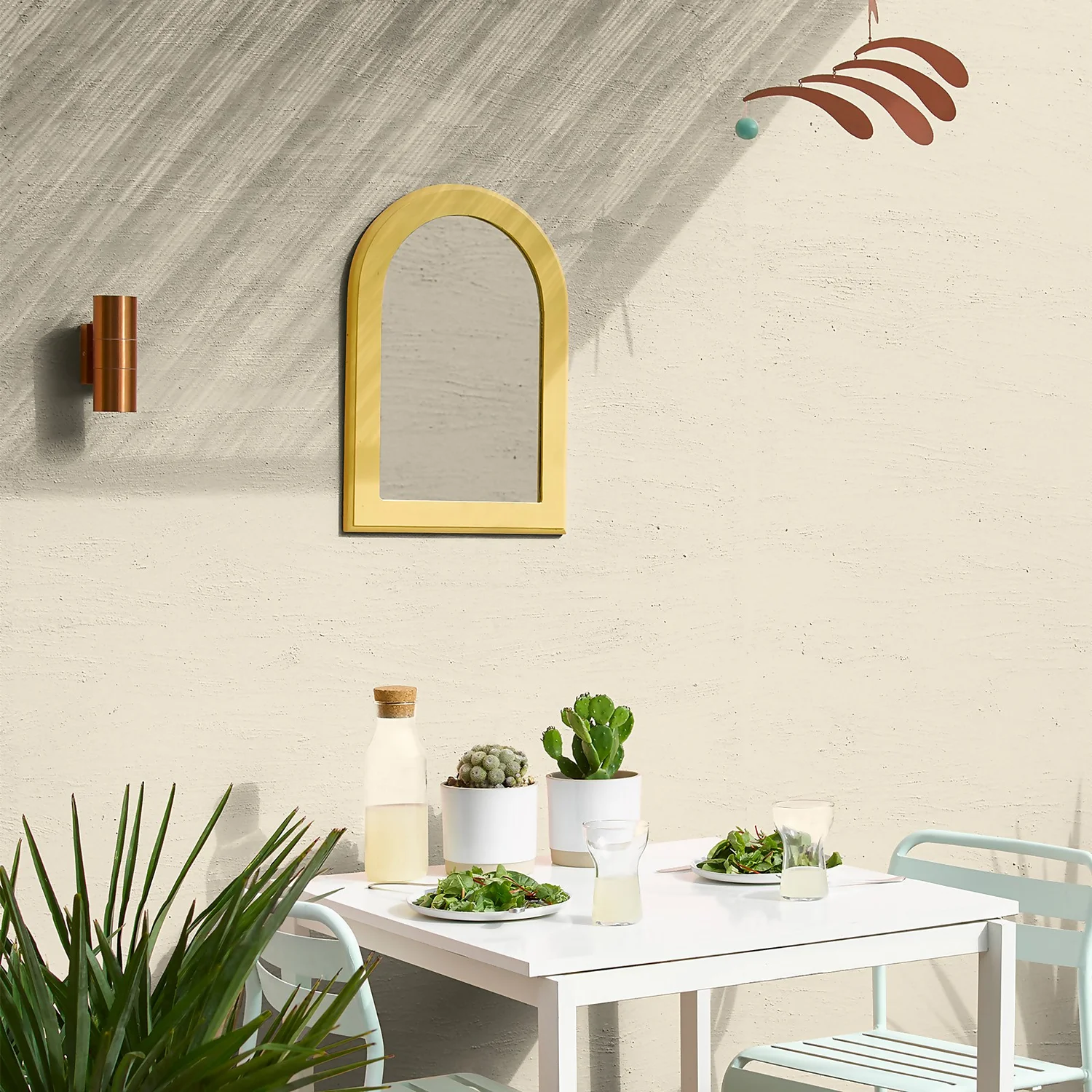 Sandtex® Ultra Smooth Masonry Paint Ivory Stone - 5L