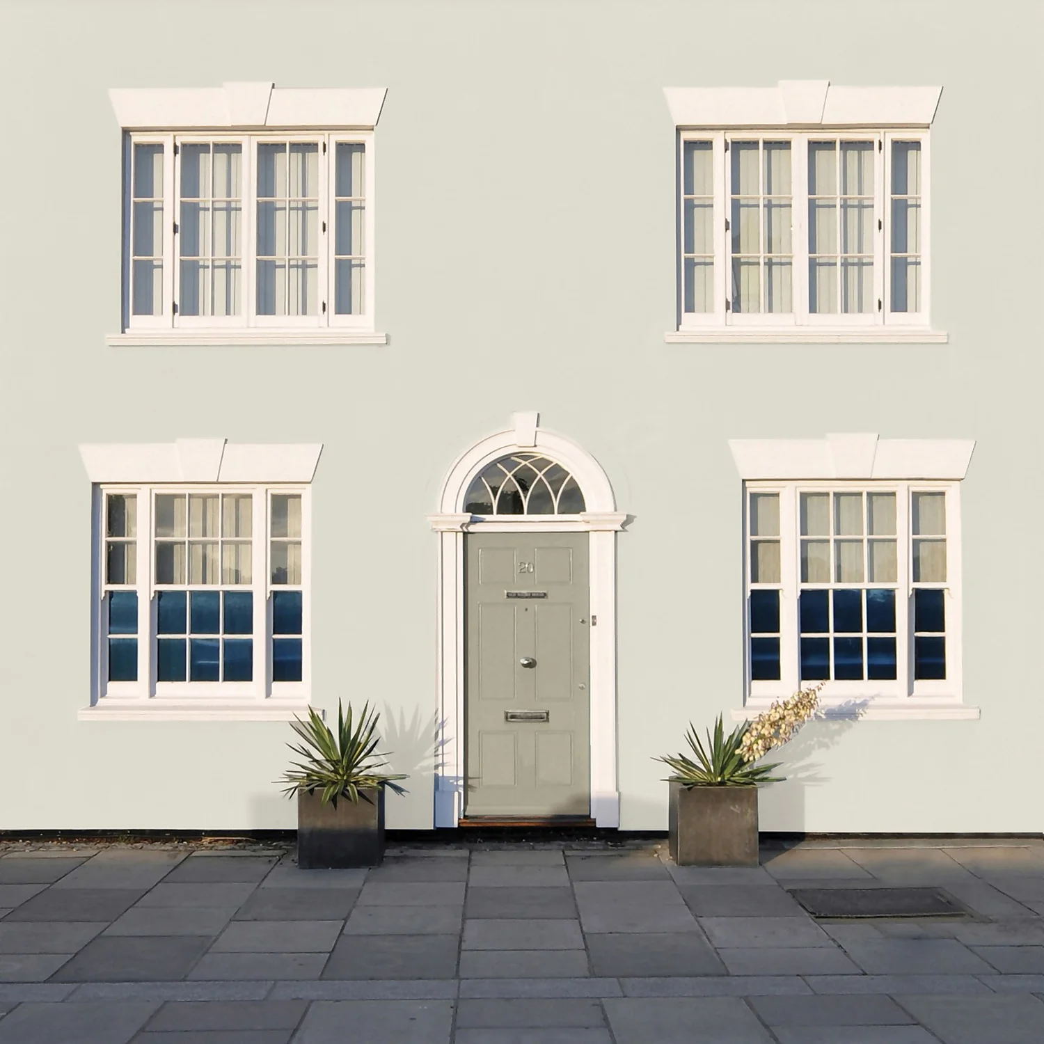 Sandtex® Textured Masonry Paint Chalk Hill - 5L