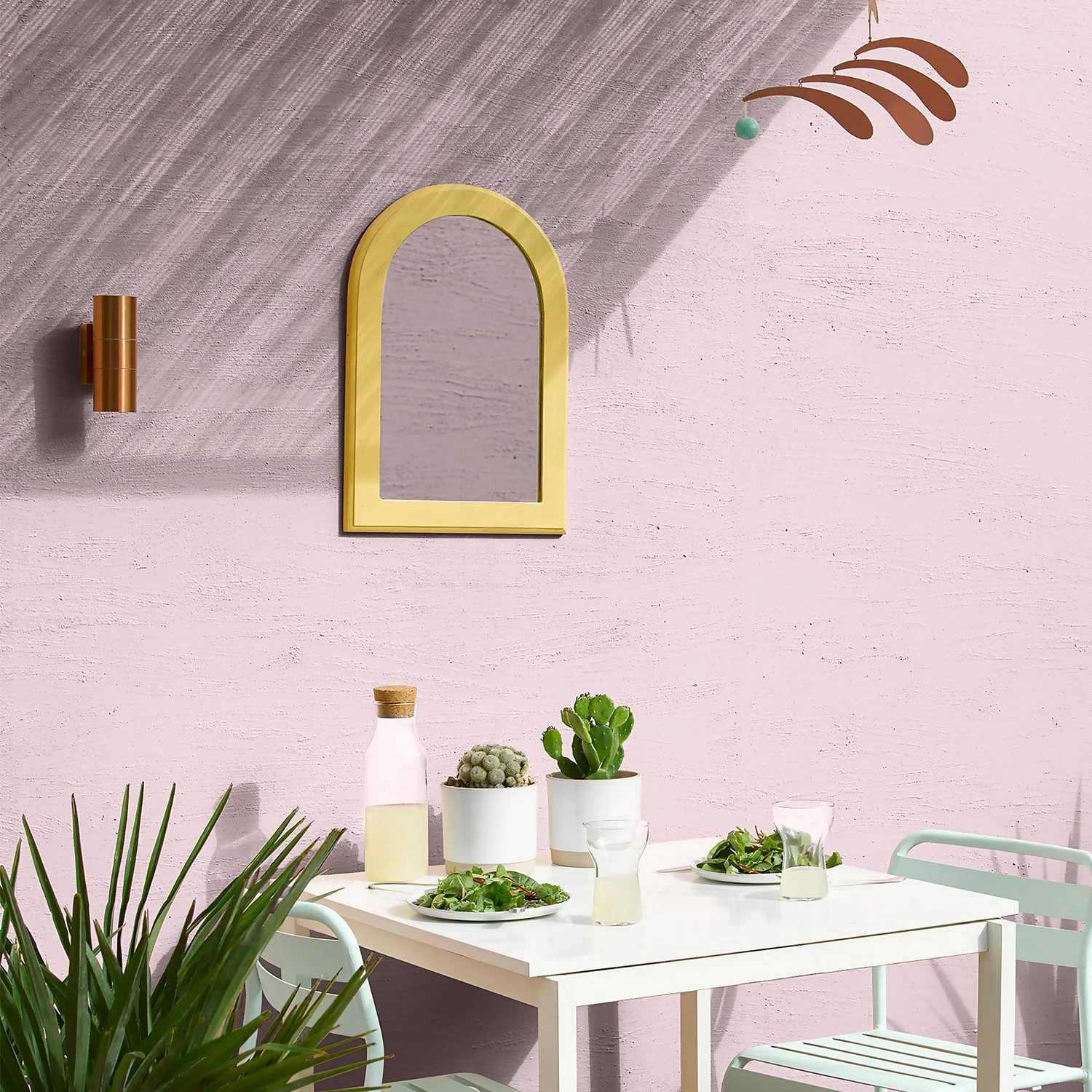 Sandtex Ultra Smooth Masonry Paint Somerset Pink - Tester