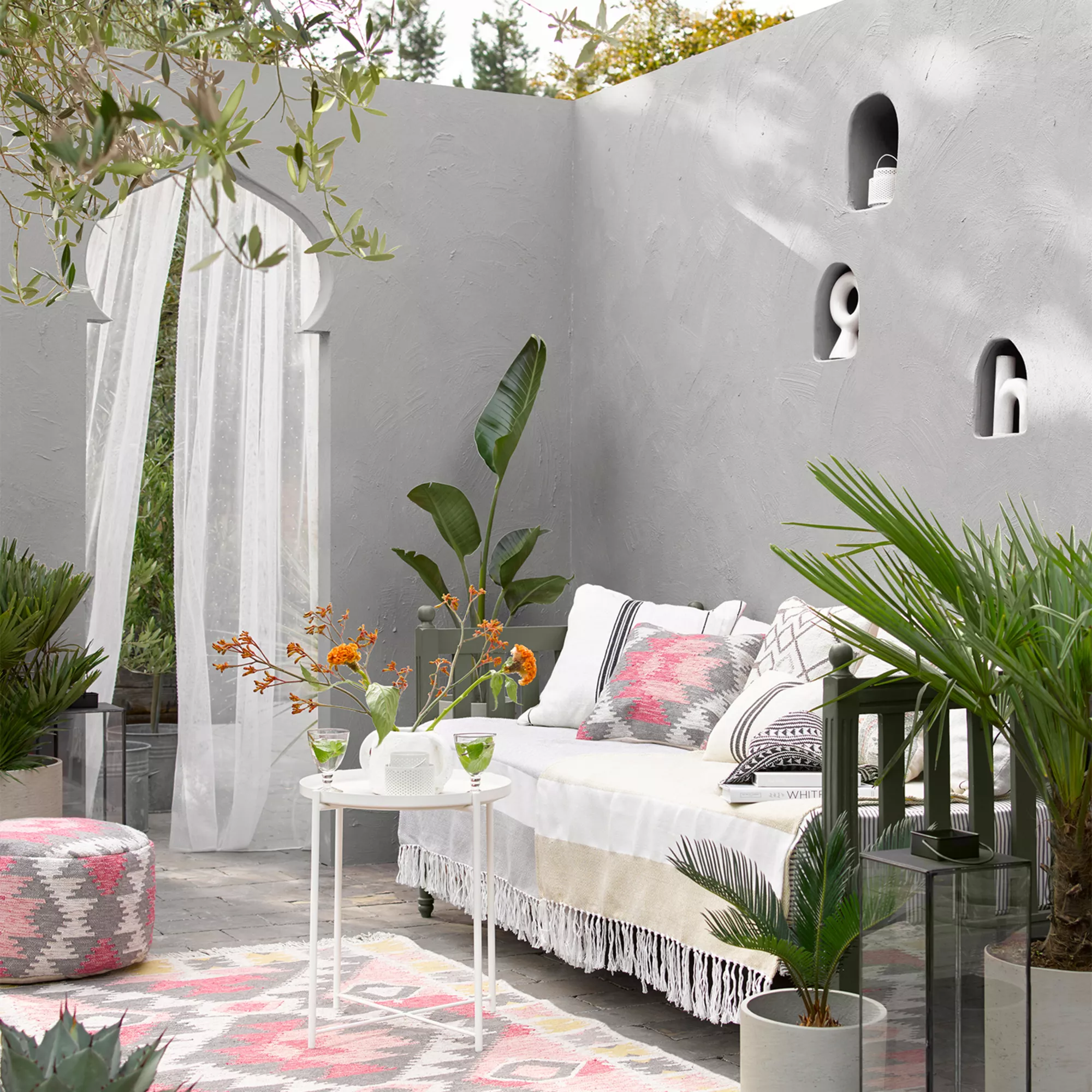 Sandtex Ultra smooth Gravel Masonry paint, 5L